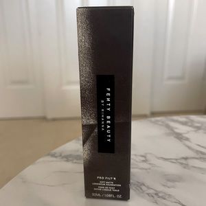 NWB Fenty PRO FILT'R SOFT MATTE LONGWEAR FOUNDATION #180